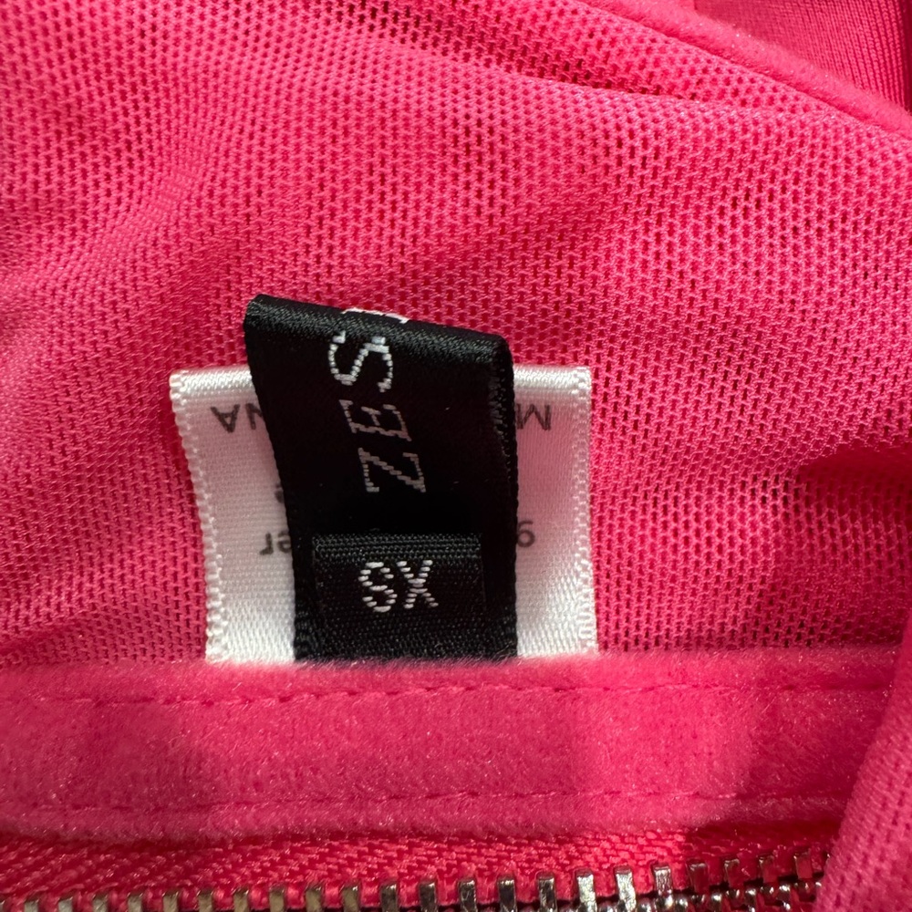 Pink Ruched Crop Top - Picture 3 of 3